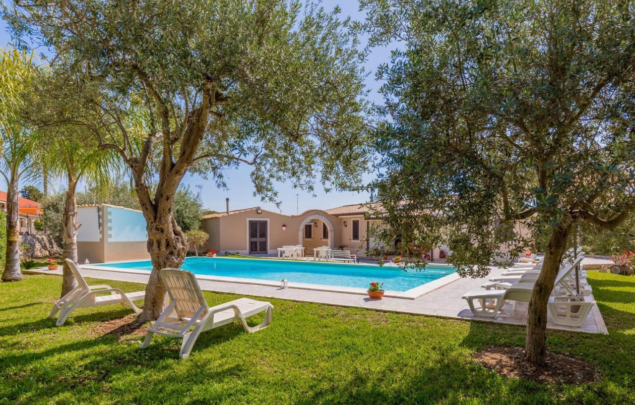 Villa Degli Ulivi Avola Bagian luar foto