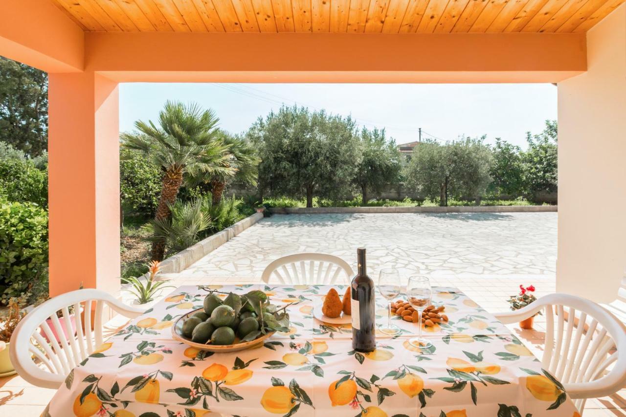 Villa Degli Ulivi Avola Bagian luar foto